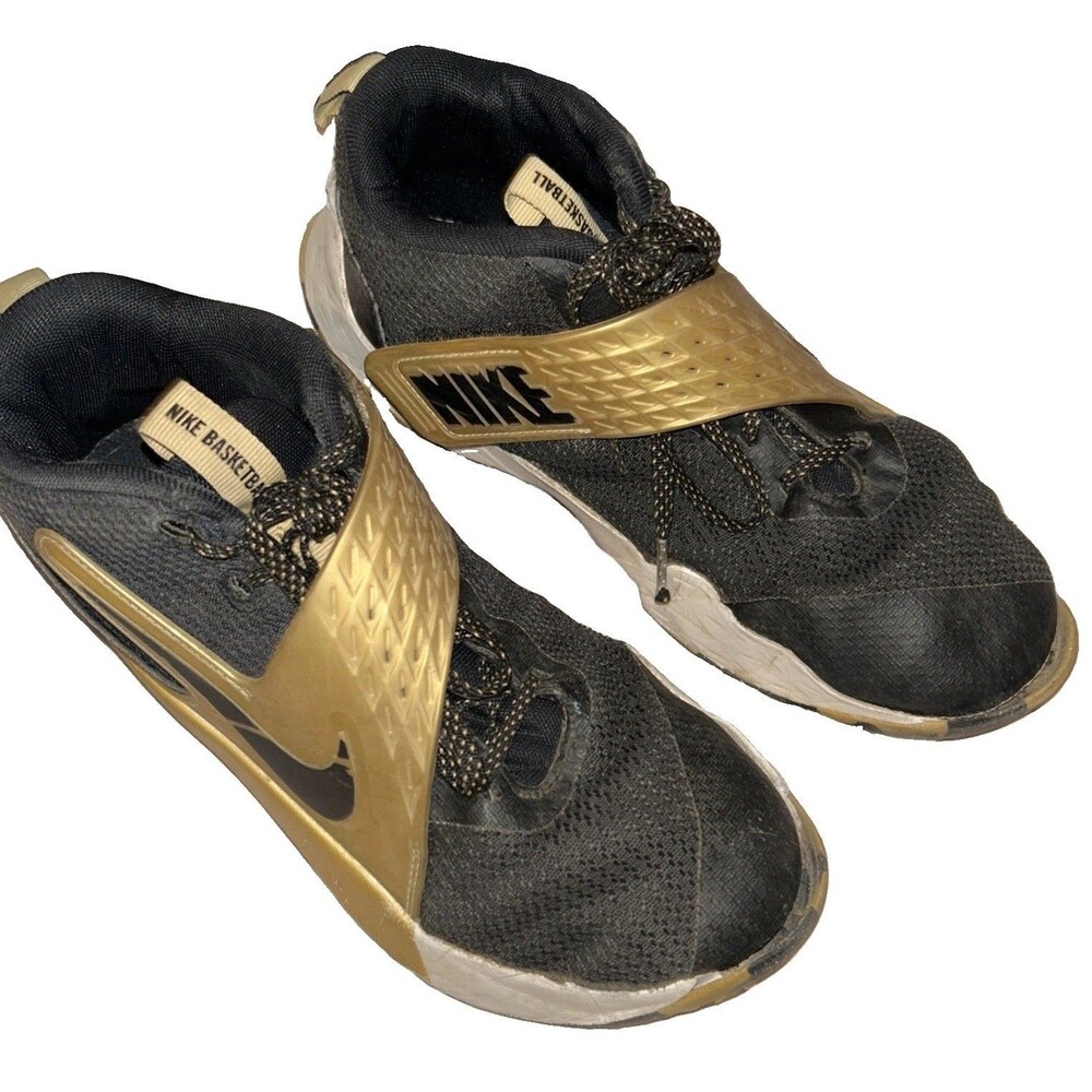 Nike Team Hustle D 12 Black Gold Basketball Shoes HF6279-003 Youth Size 6.5Y